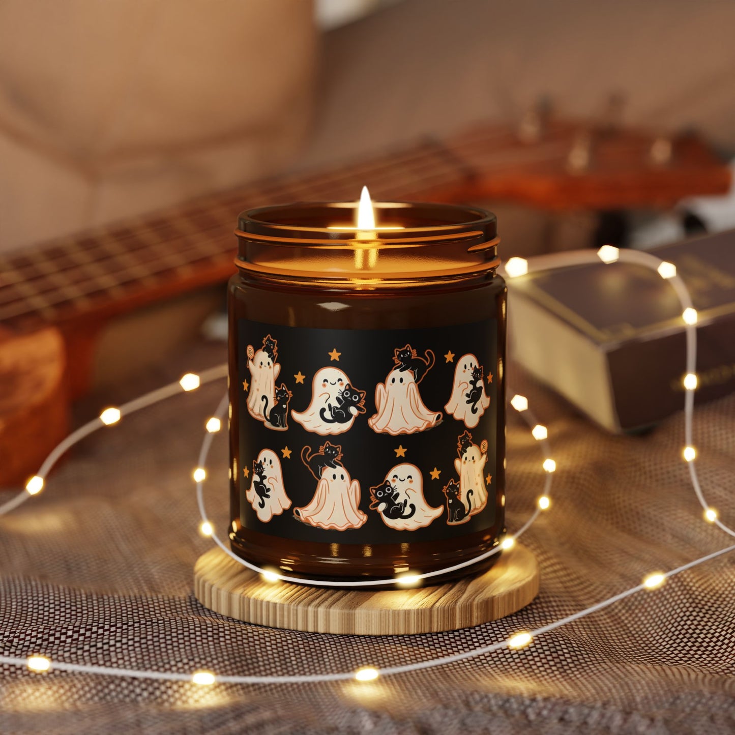 Halloween Themed Scented Soy Candle, Cozy Autumn Decor, Gift for Halloween Party, Seasonal Aromatherapy, Spooky Home Fragrance